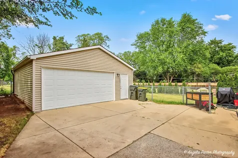 348 W. Oriole Trail Cary IL 60013