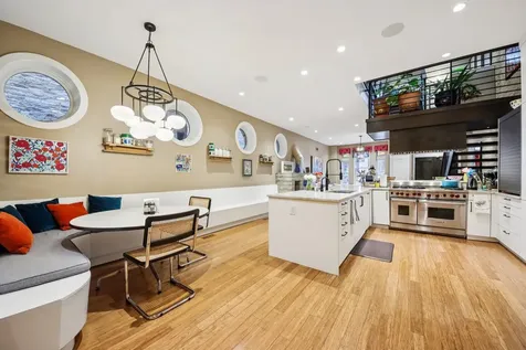 1936 North Hudson Avenue Chicago IL 60614