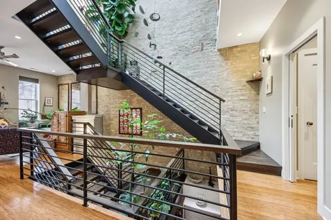 1936 North Hudson Avenue Chicago IL 60614