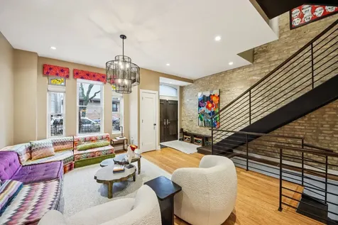 1936 North Hudson Avenue Chicago IL 60614