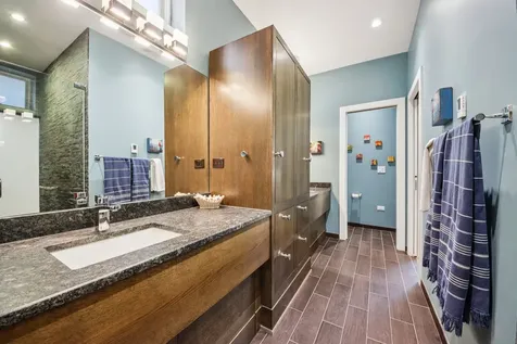 1936 North Hudson Avenue Chicago IL 60614
