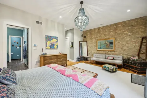 1936 North Hudson Avenue Chicago IL 60614