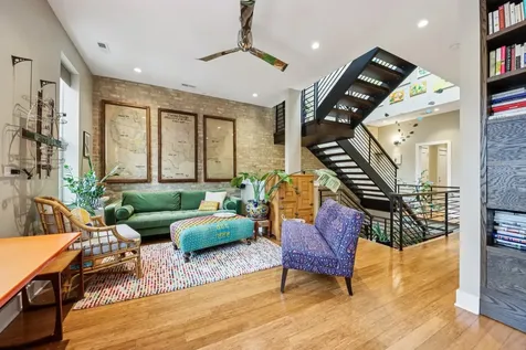 1936 North Hudson Avenue Chicago IL 60614
