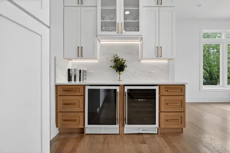 9609 Reding Circle Des Plaines IL 60016