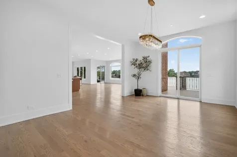 9609 Reding Circle Des Plaines IL 60016