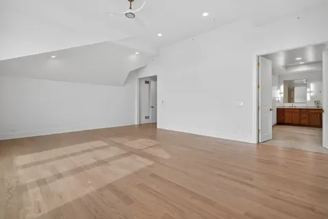 9609 Reding Circle Des Plaines IL 60016