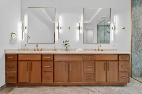9609 Reding Circle Des Plaines IL 60016