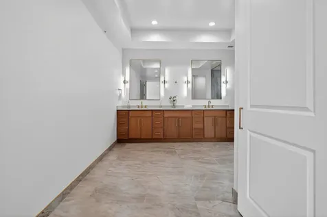 9609 Reding Circle Des Plaines IL 60016