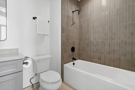 9609 Reding Circle Des Plaines IL 60016
