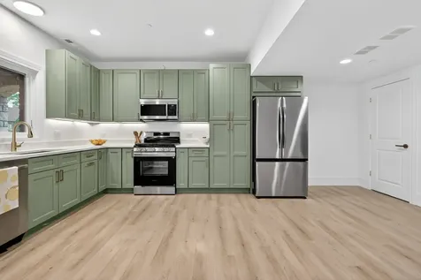 9609 Reding Circle Des Plaines IL 60016