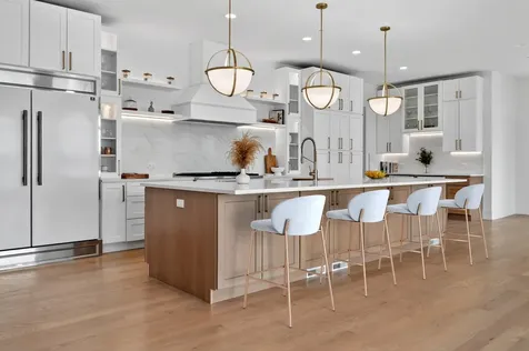 9609 Reding Circle Des Plaines IL 60016