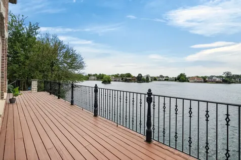 9609 Reding Circle Des Plaines IL 60016