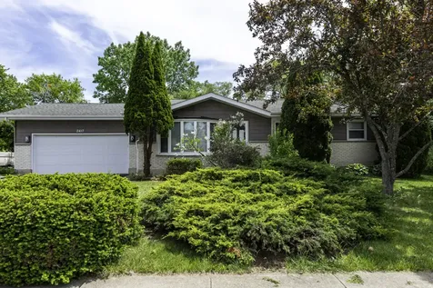 2417 Lydia Avenue Zion IL 60099