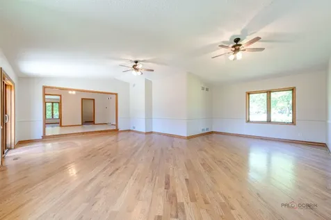 1516 West Reiche Lane Mchenry IL 60051