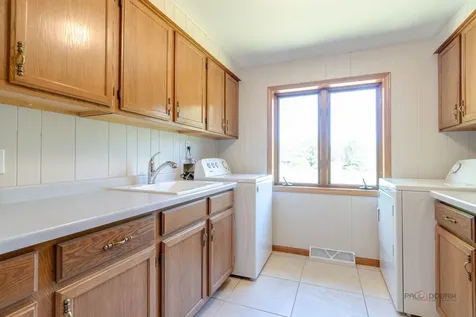 1516 West Reiche Lane Mchenry IL 60051