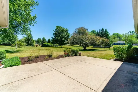1516 West Reiche Lane Mchenry IL 60051