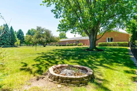 1516 West Reiche Lane Mchenry IL 60051