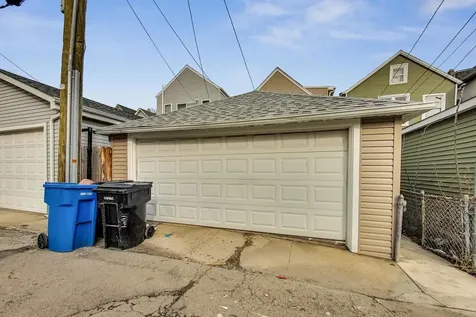 1644 North Troy Street Chicago IL 60647