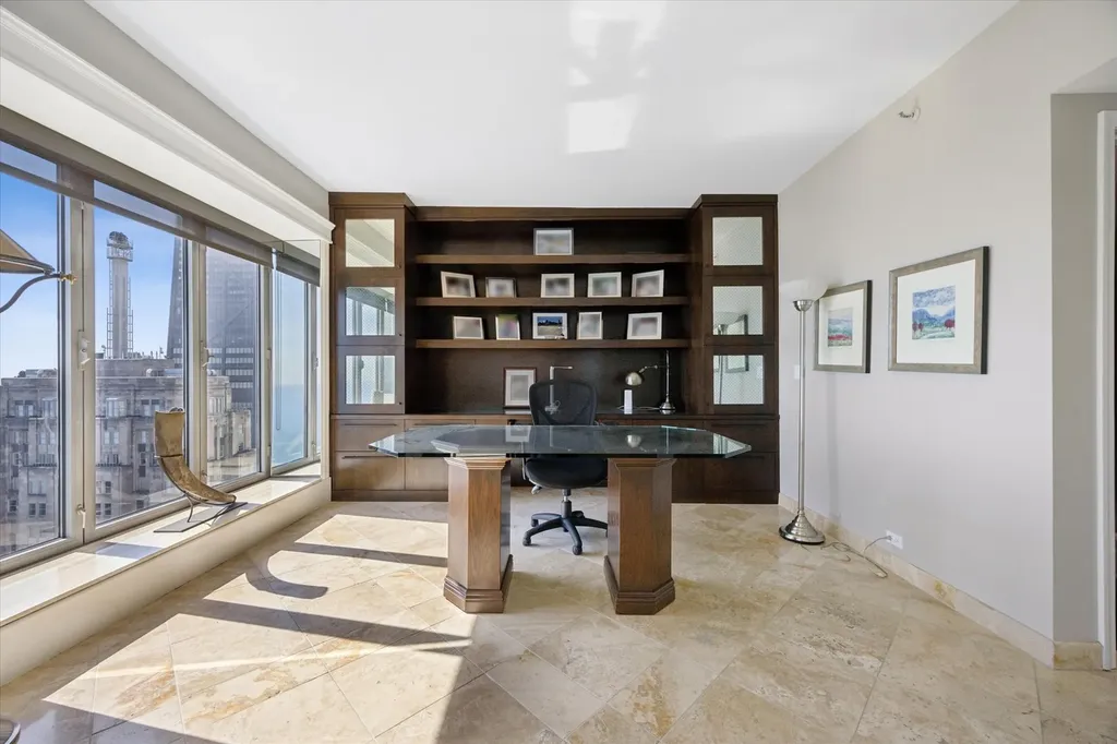 950 North Michigan Avenue Chicago IL 60611