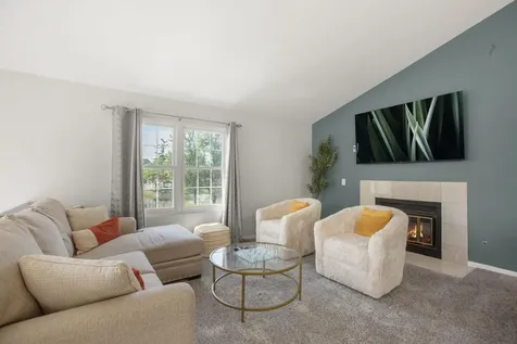 401 Le Parc Circle Buffalo Grove IL 60089