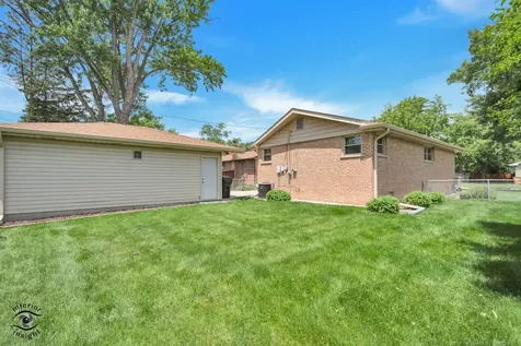 244 Lynn Lane Chicago Heights IL 60411