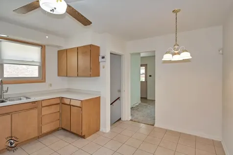 244 Lynn Lane Chicago Heights IL 60411