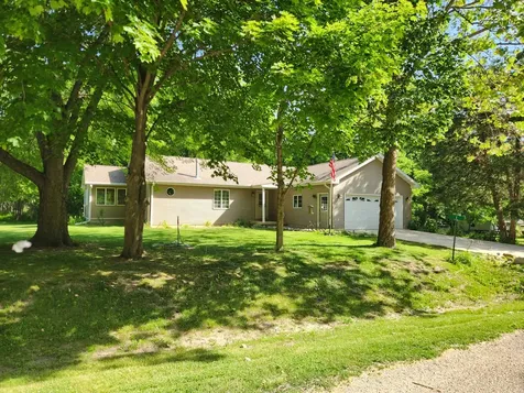 1 West Elmwood Drive Putnam IL 61560