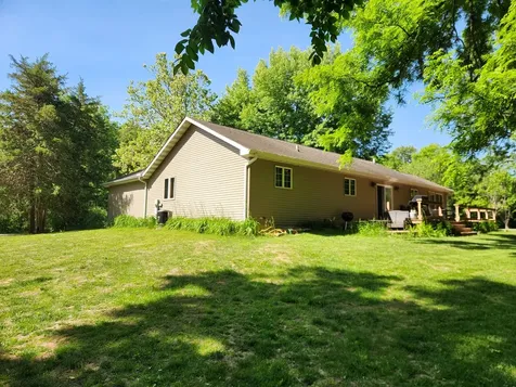 1 West Elmwood Drive Putnam IL 61560