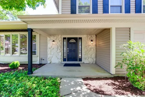 1030 Lilac Court Libertyville IL 60048