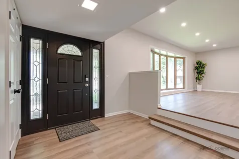 1030 Lilac Court Libertyville IL 60048