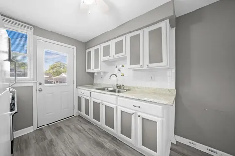 1380 Wentworth Avenue Calumet City IL 60409