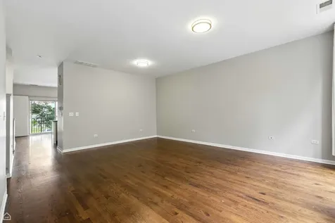 346 East 25th Place Chicago IL 60616