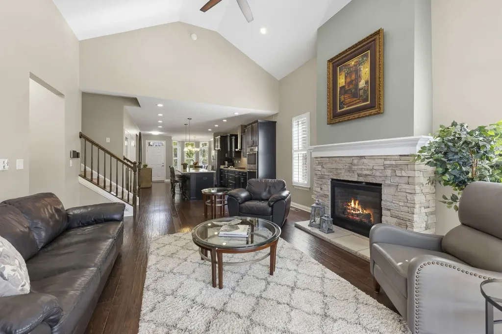 1636 Castle Lawn Court Naperville IL 60565