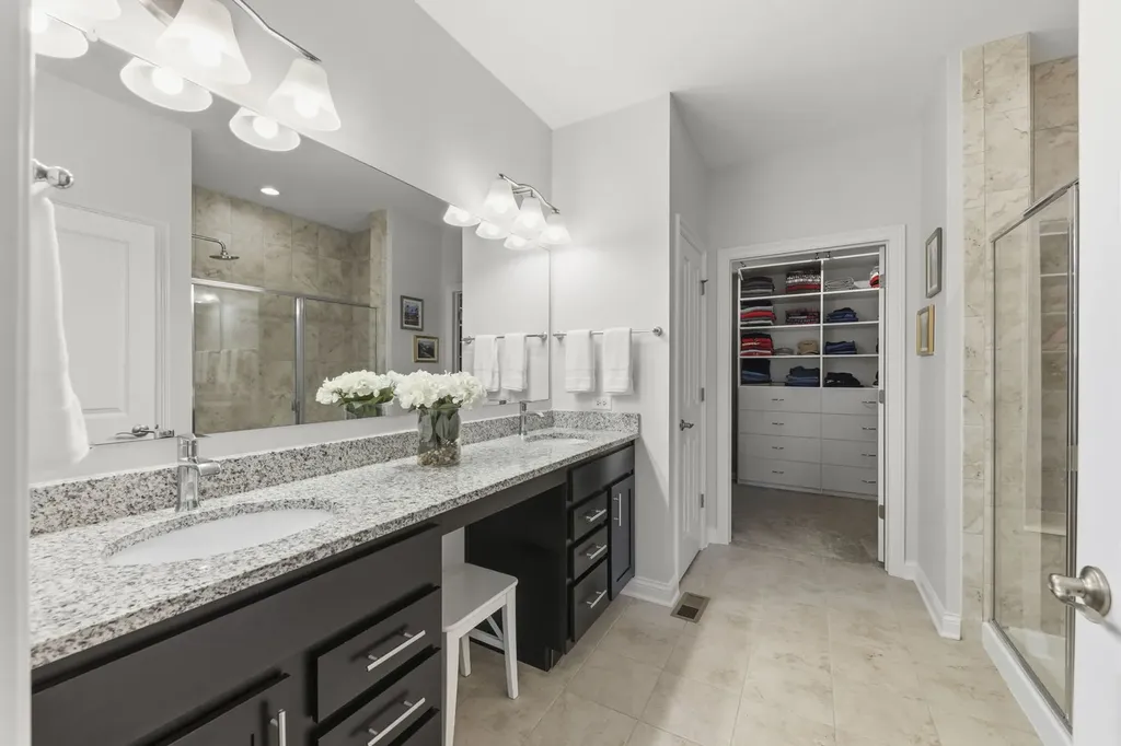 1636 Castle Lawn Court Naperville IL 60565