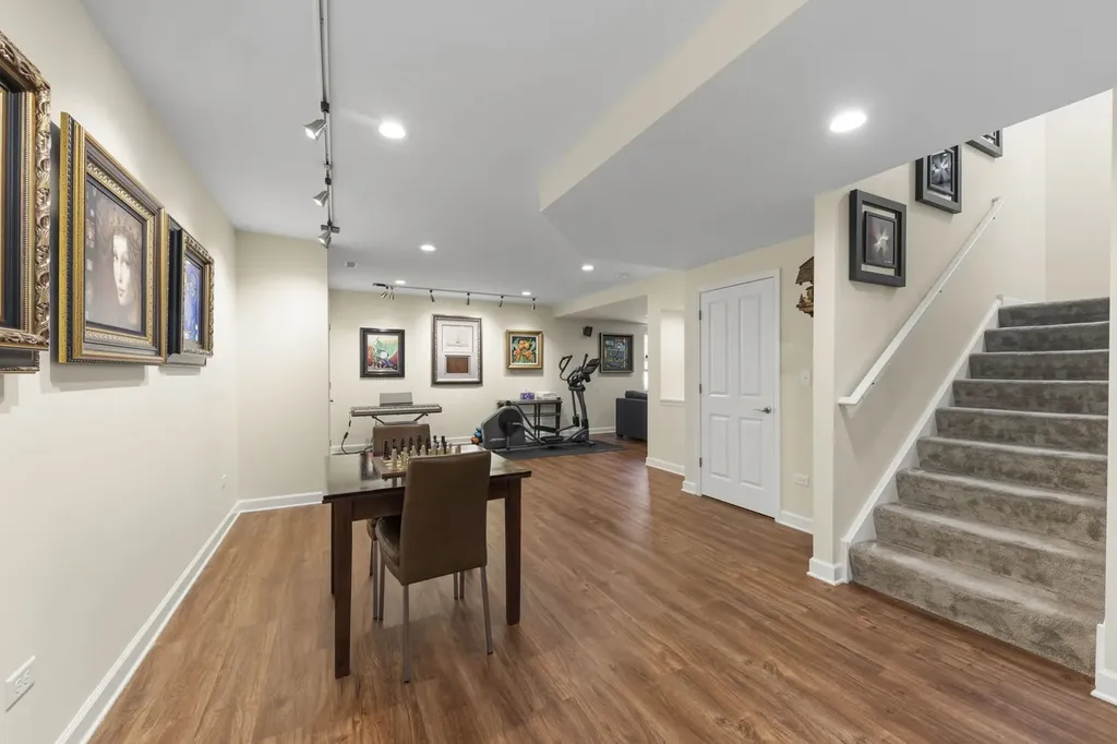 1636 Castle Lawn Court Naperville IL 60565