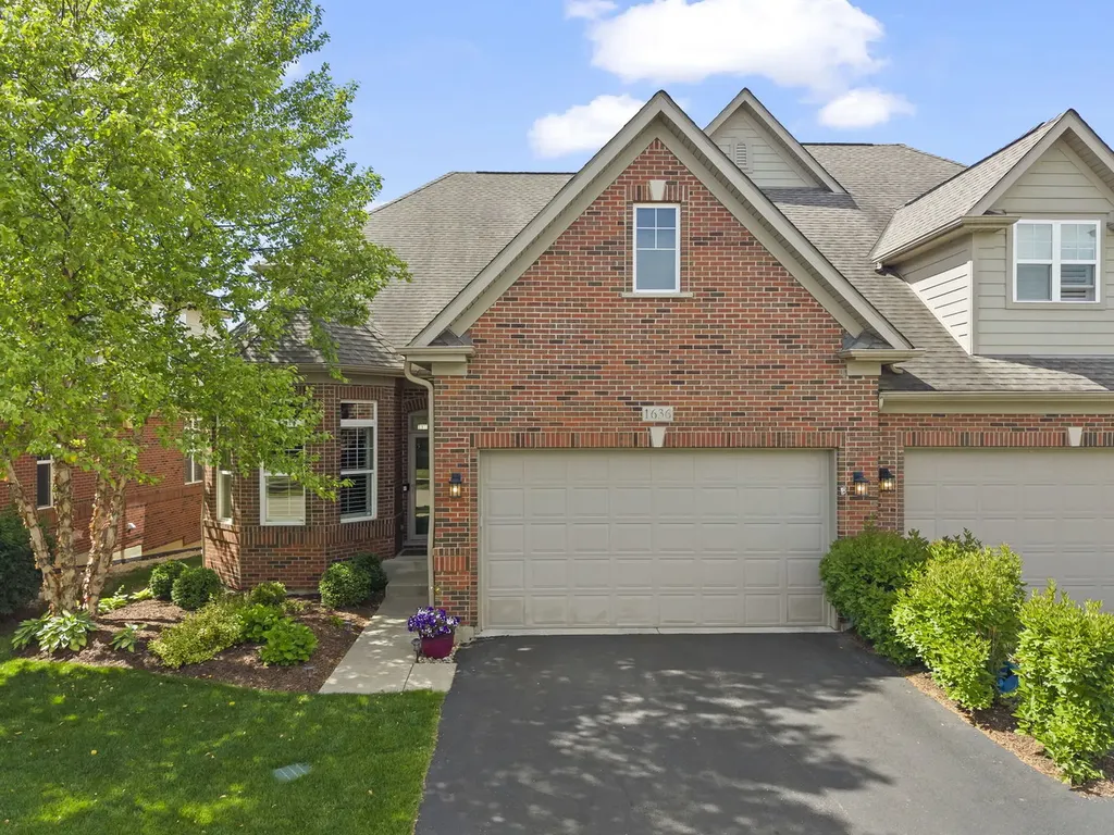 1636 Castle Lawn Court Naperville IL 60565