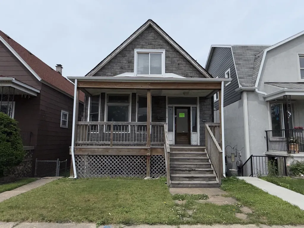 10606 South Avenue G Chicago IL 60617
