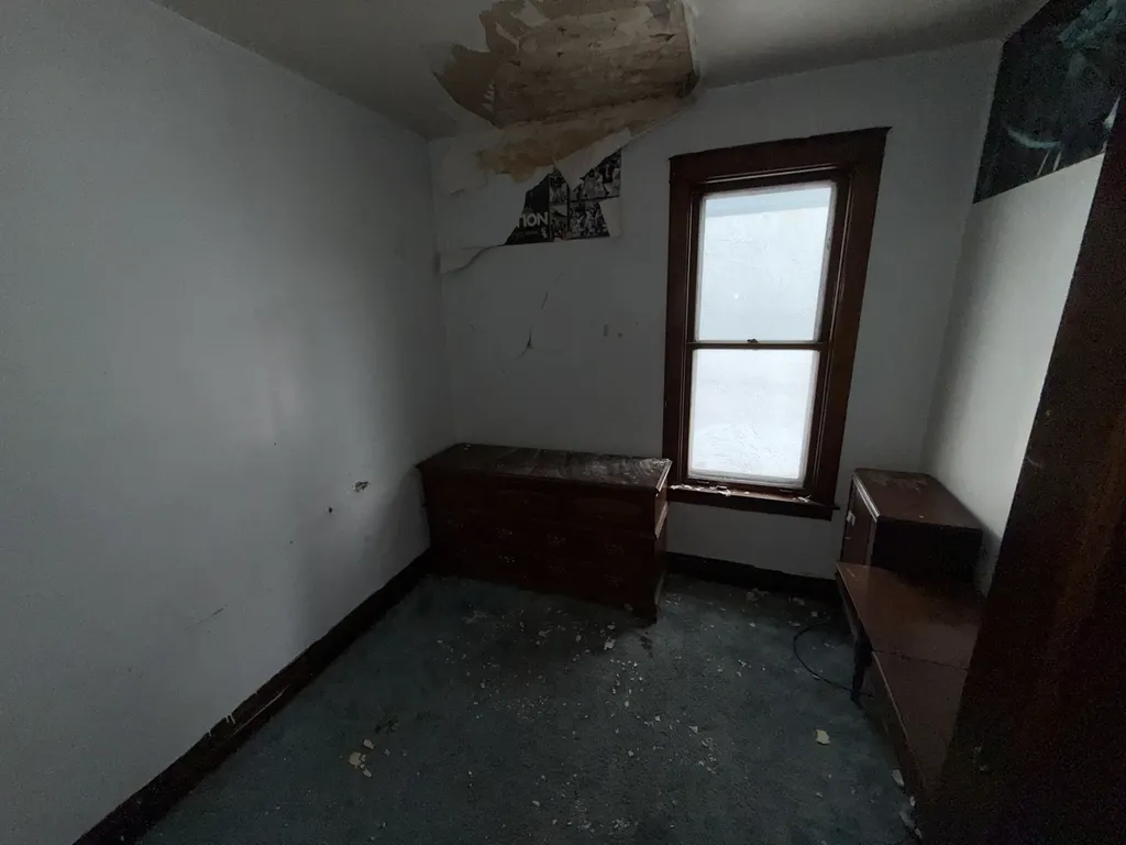 10606 South Avenue G Chicago IL 60617