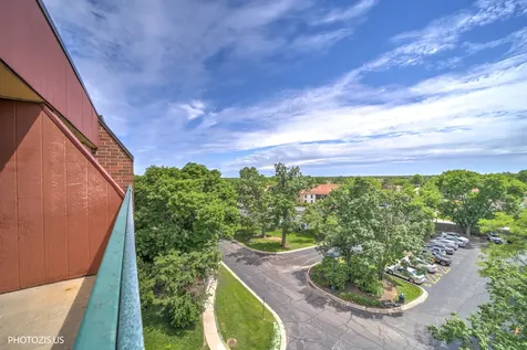 1840 Huntington Boulevard Hoffman Estates IL 60169