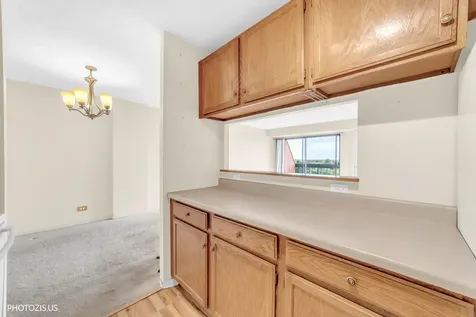 1840 Huntington Boulevard Hoffman Estates IL 60169