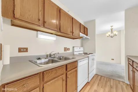 1840 Huntington Boulevard Hoffman Estates IL 60169