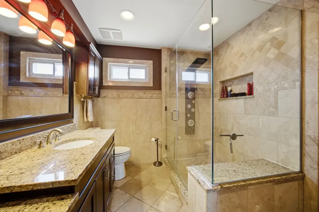 702 Hickory Lane Carol Stream IL 60188
