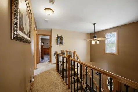 702 Hickory Lane Carol Stream IL 60188