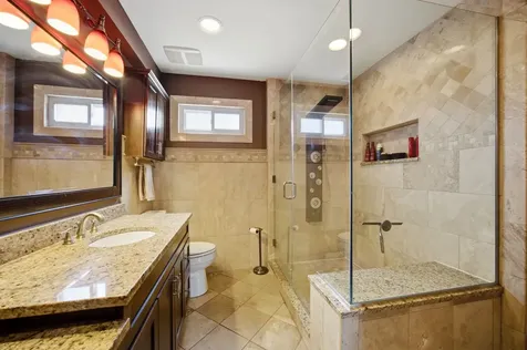 702 Hickory Lane Carol Stream IL 60188