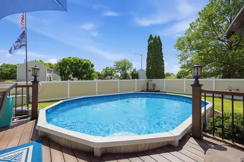 702 Hickory Lane Carol Stream IL 60188