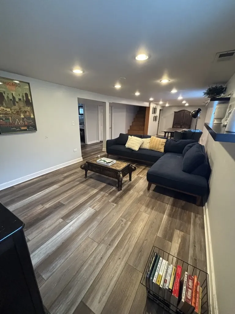 4605 Prairie Avenue Brookfield IL 60513