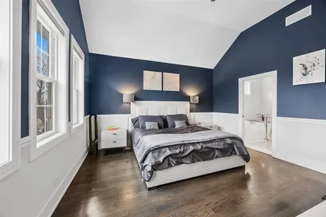 1616 North Hamlin Avenue Chicago IL 60647
