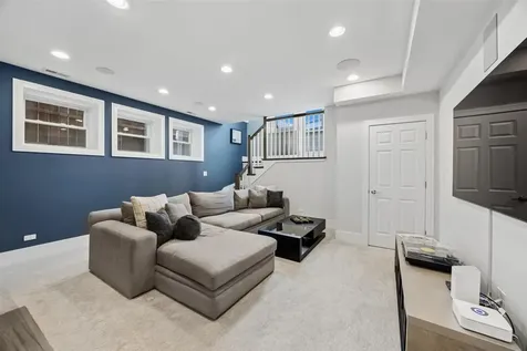 1616 North Hamlin Avenue Chicago IL 60647