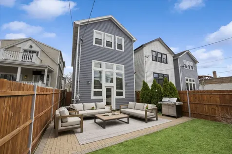 1616 North Hamlin Avenue Chicago IL 60647
