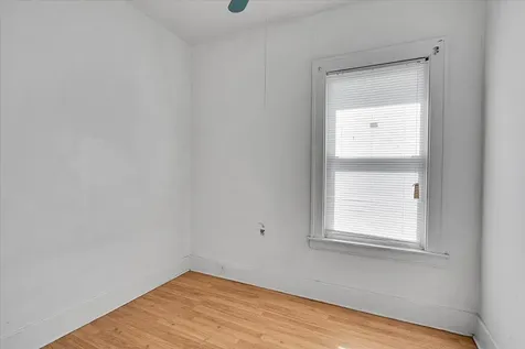 321 West 114th Street Chicago IL 60628